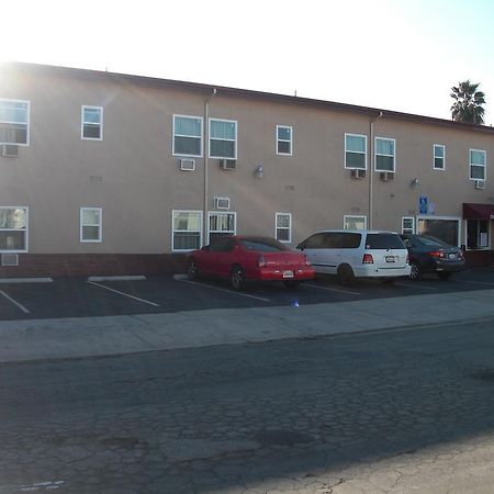 Tropicana Motel Compton Exterior photo